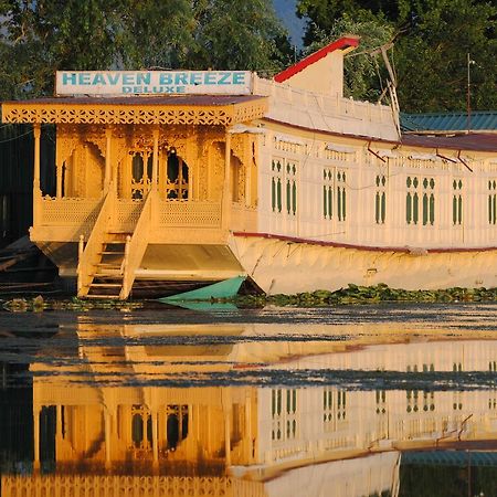 Отель Heaven Breeze Group Of Houseboats Сринагар Экстерьер фото